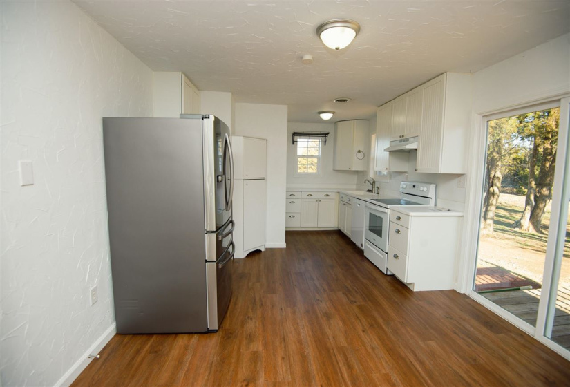 3 Bedrooms Bedrooms, 0 ,2 BathroomsBathrooms,Residential,Single Family,68th,1,133559