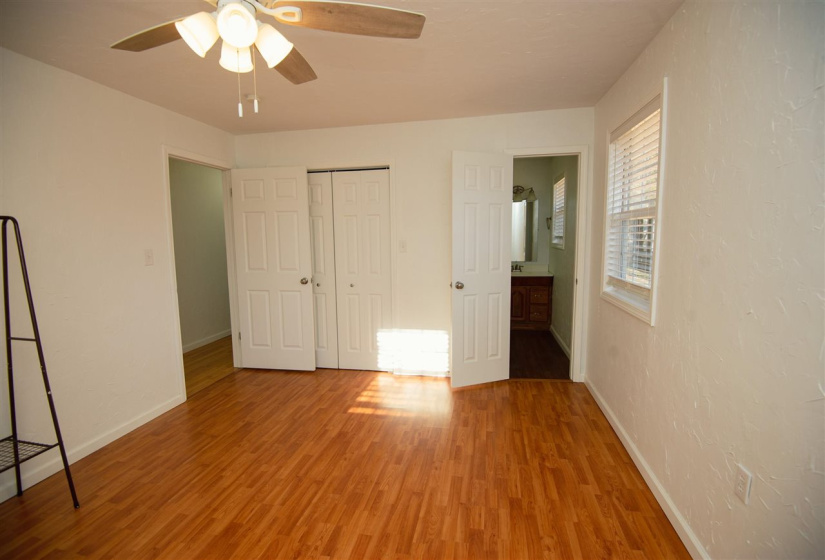 3 Bedrooms Bedrooms, 0 ,2 BathroomsBathrooms,Residential,Single Family,68th,1,133559