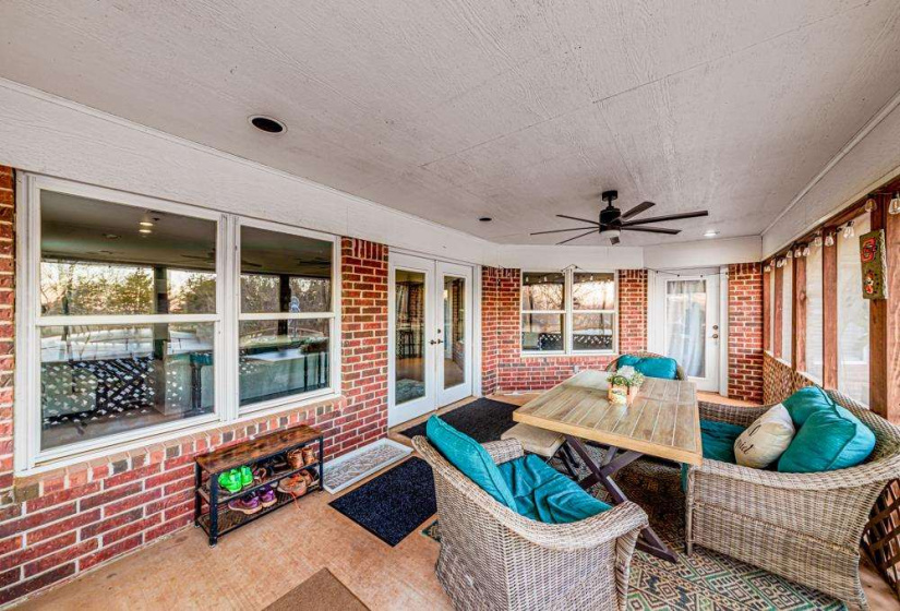 3 Bedrooms Bedrooms, 0 ,3 BathroomsBathrooms,Residential,Single Family,Brush Creek,1.5,133560