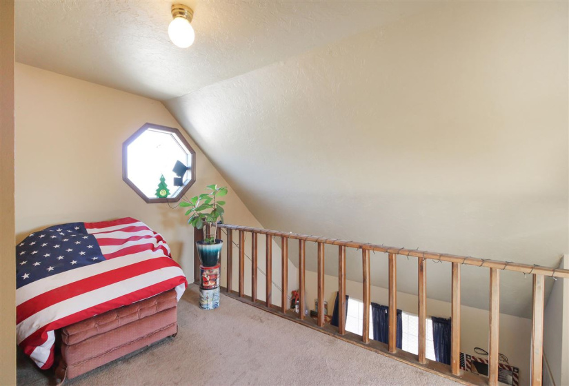 0 ,6 BathroomsBathrooms,Multi-family,Fourplex,Mockingbird,1,133562