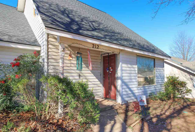 0 ,6 BathroomsBathrooms,Multi-family,Fourplex,Mockingbird,1,133562