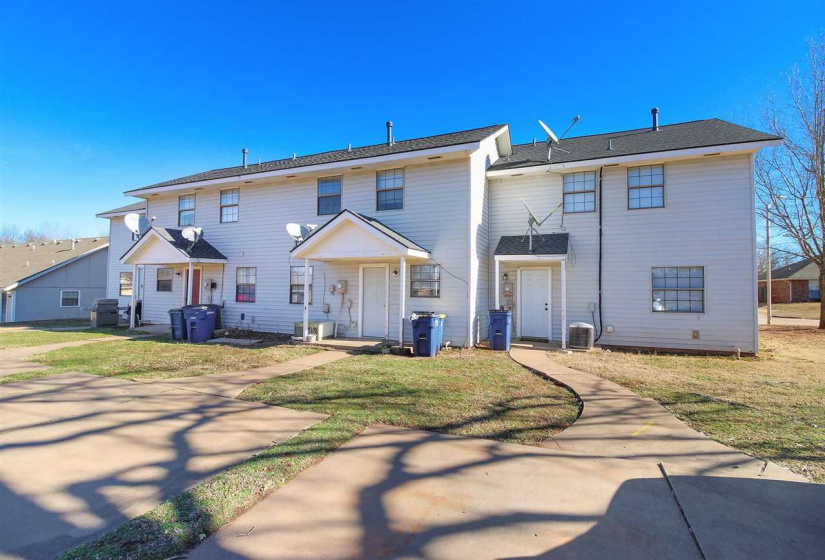 0 ,6 BathroomsBathrooms,Multi-family,Fourplex,Mockingbird,1,133562