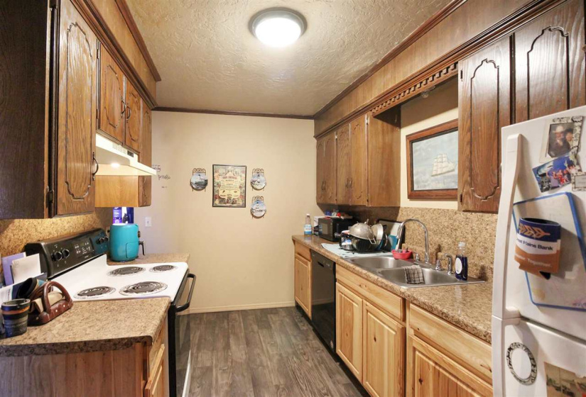 0 ,6 BathroomsBathrooms,Multi-family,Fourplex,Mockingbird,1,133562