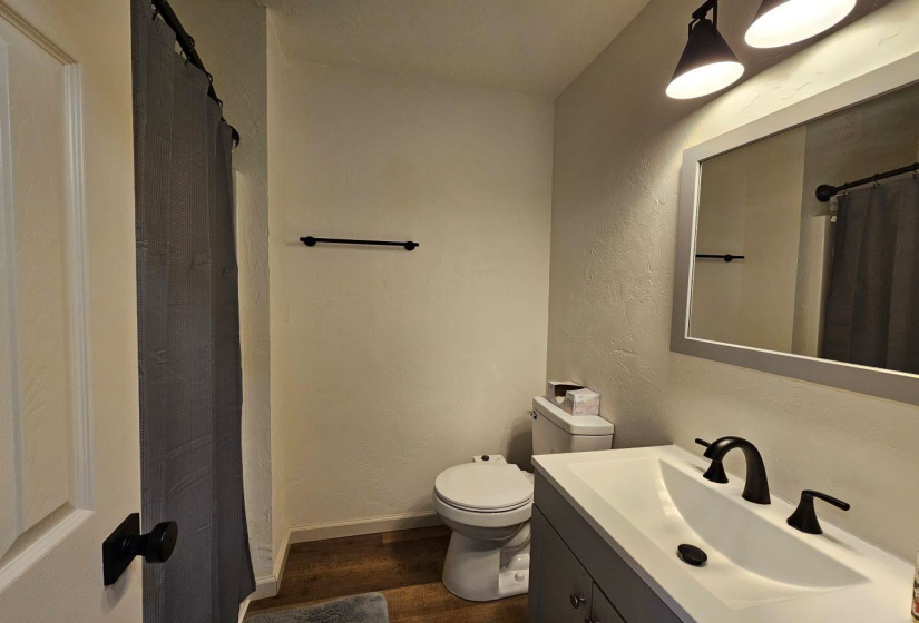 3 Bedrooms Bedrooms, 0 ,2 BathroomsBathrooms,Residential,Single Family,Burris,1,133563