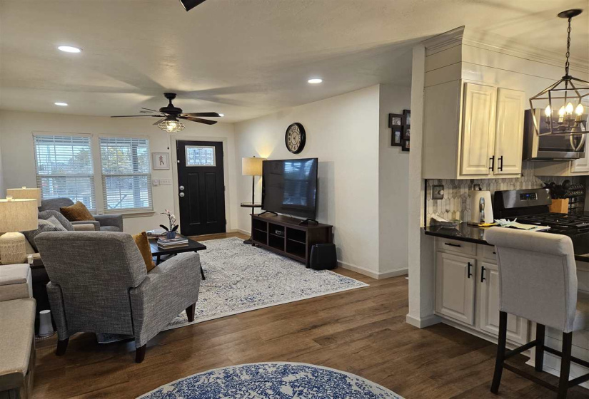 3 Bedrooms Bedrooms, 0 ,2 BathroomsBathrooms,Residential,Single Family,Burris,1,133563