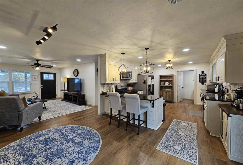 3 Bedrooms Bedrooms, 0 ,2 BathroomsBathrooms,Residential,Single Family,Burris,1,133563