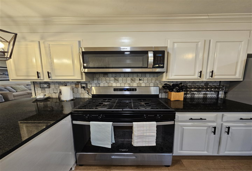 3 Bedrooms Bedrooms, 0 ,2 BathroomsBathrooms,Residential,Single Family,Burris,1,133563