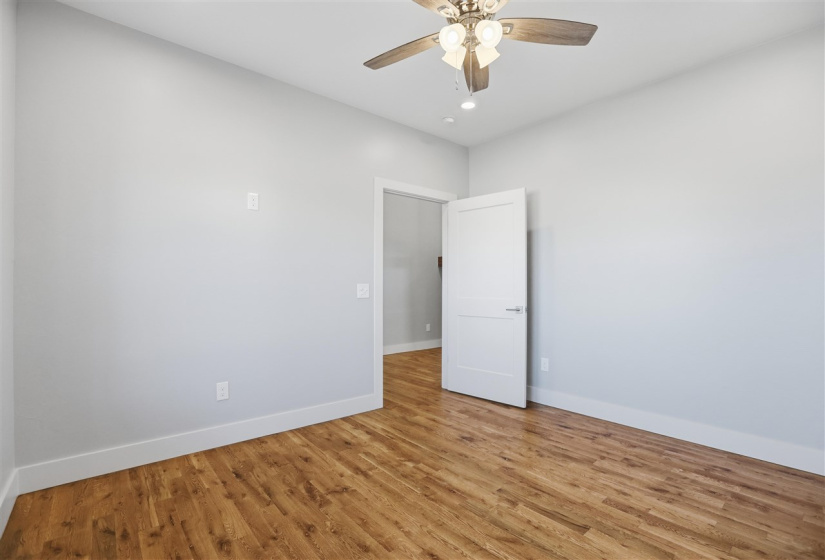 5 Bedrooms Bedrooms, 0 ,3 BathroomsBathrooms,Residential,Single Family,Moreland Ct,1,133564