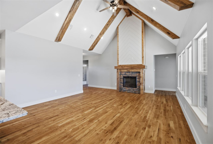 5 Bedrooms Bedrooms, 0 ,3 BathroomsBathrooms,Residential,Single Family,Moreland Ct,1,133564