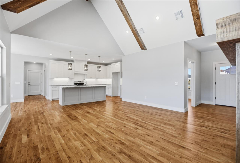 5 Bedrooms Bedrooms, 0 ,3 BathroomsBathrooms,Residential,Single Family,Moreland Ct,1,133564