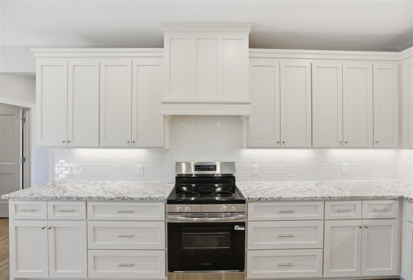 5 Bedrooms Bedrooms, 0 ,3 BathroomsBathrooms,Residential,Single Family,Moreland Ct,1,133564