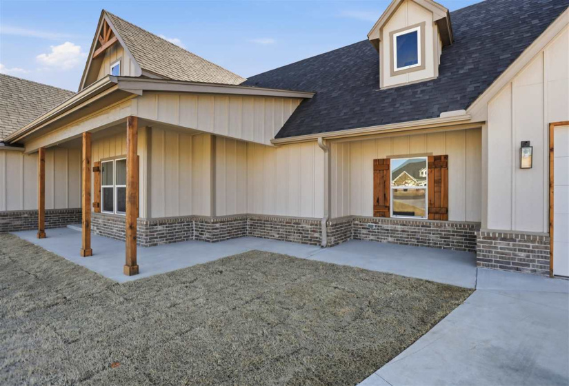 5 Bedrooms Bedrooms, 0 ,3 BathroomsBathrooms,Residential,Single Family,Moreland Ct,1,133564