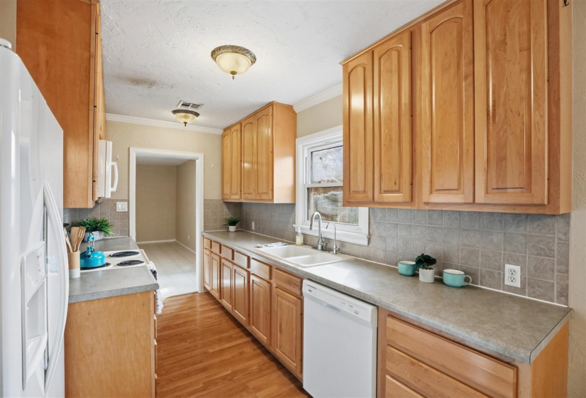 3 Bedrooms Bedrooms, 0 ,2 BathroomsBathrooms,Residential,Single Family,Lilly,1,133566