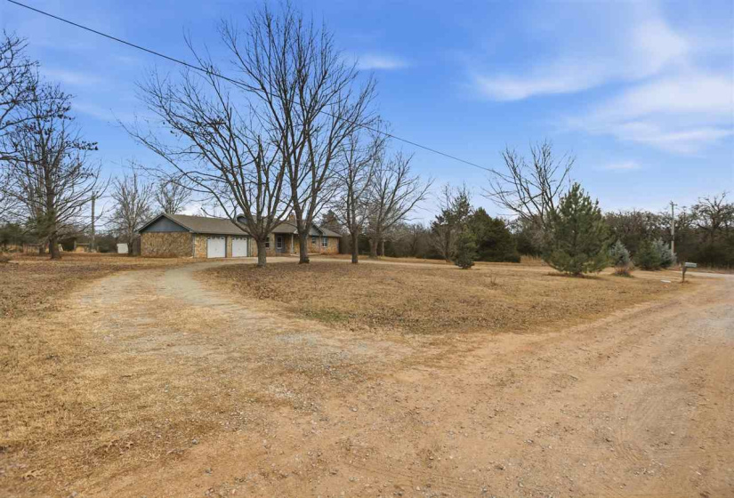 3 Bedrooms Bedrooms, 0 ,2 BathroomsBathrooms,Residential,Single Family,Lilly,1,133566