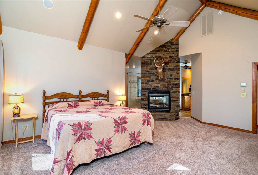 4 Bedrooms Bedrooms, 0 ,2 BathroomsBathrooms,Residential,Single Family,Airport,1.5,133570