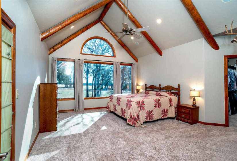 4 Bedrooms Bedrooms, 0 ,2 BathroomsBathrooms,Residential,Single Family,Airport,1.5,133570