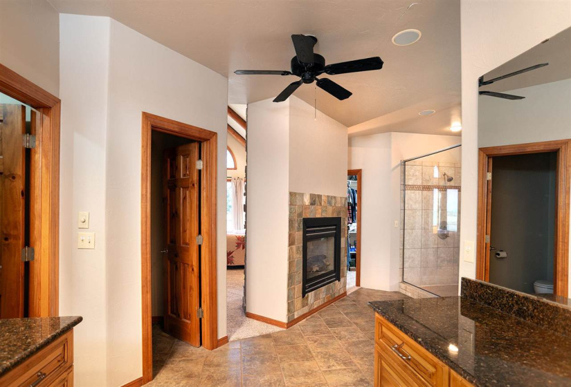 4 Bedrooms Bedrooms, 0 ,2 BathroomsBathrooms,Residential,Single Family,Airport,1.5,133570