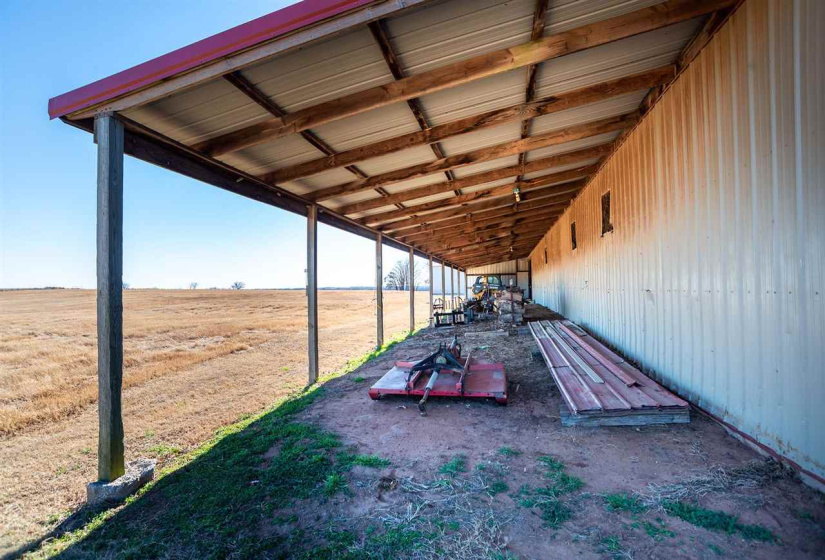 4 Bedrooms Bedrooms, 0 ,2 BathroomsBathrooms,Residential,Single Family,Airport,1.5,133570