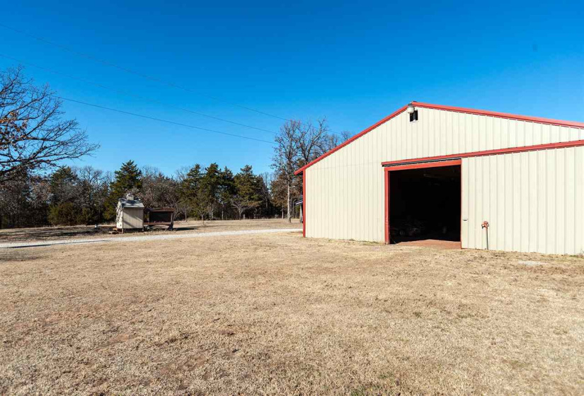 4 Bedrooms Bedrooms, 0 ,2 BathroomsBathrooms,Residential,Single Family,Airport,1.5,133570