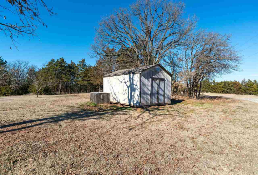 4 Bedrooms Bedrooms, 0 ,2 BathroomsBathrooms,Residential,Single Family,Airport,1.5,133570