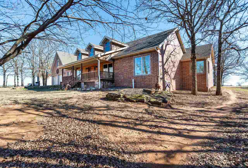 4 Bedrooms Bedrooms, 0 ,2 BathroomsBathrooms,Residential,Single Family,Airport,1.5,133570