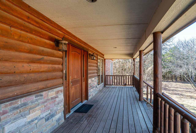 4 Bedrooms Bedrooms, 0 ,2 BathroomsBathrooms,Residential,Single Family,Airport,1.5,133570