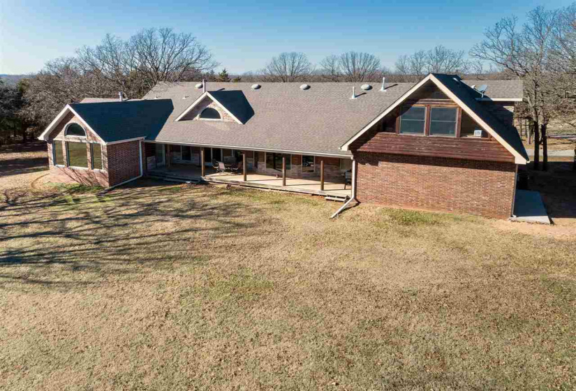 4 Bedrooms Bedrooms, 0 ,2 BathroomsBathrooms,Residential,Single Family,Airport,1.5,133570