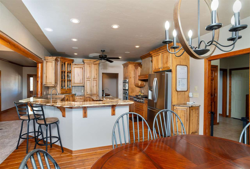 4 Bedrooms Bedrooms, 0 ,2 BathroomsBathrooms,Residential,Single Family,Airport,1.5,133570