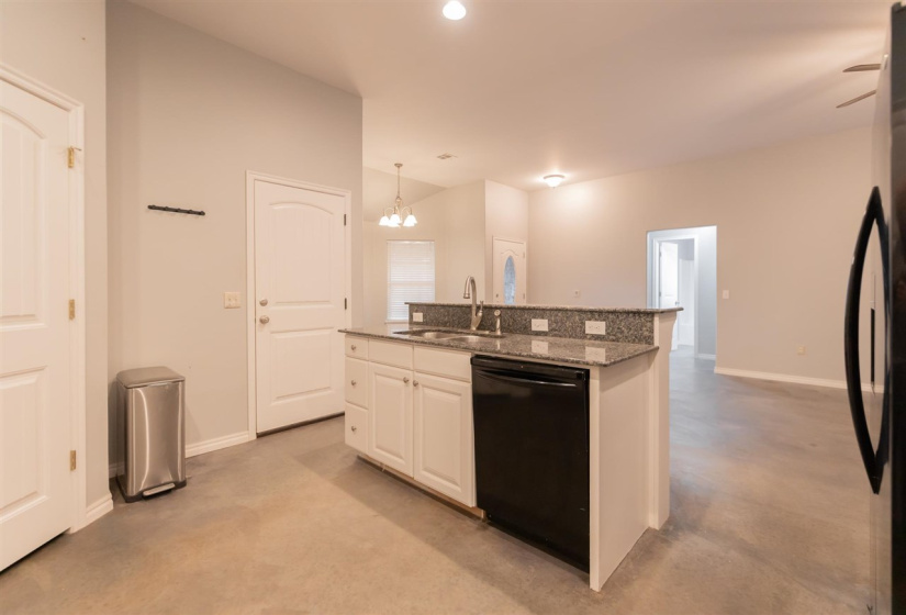 3 Bedrooms Bedrooms, 0 ,2 BathroomsBathrooms,Residential,Single Family,Zachary,1,133572