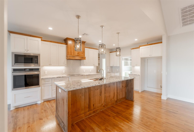 4 Bedrooms Bedrooms, 0 ,2 BathroomsBathrooms,Residential,Single Family,Stonebriar,1,133573