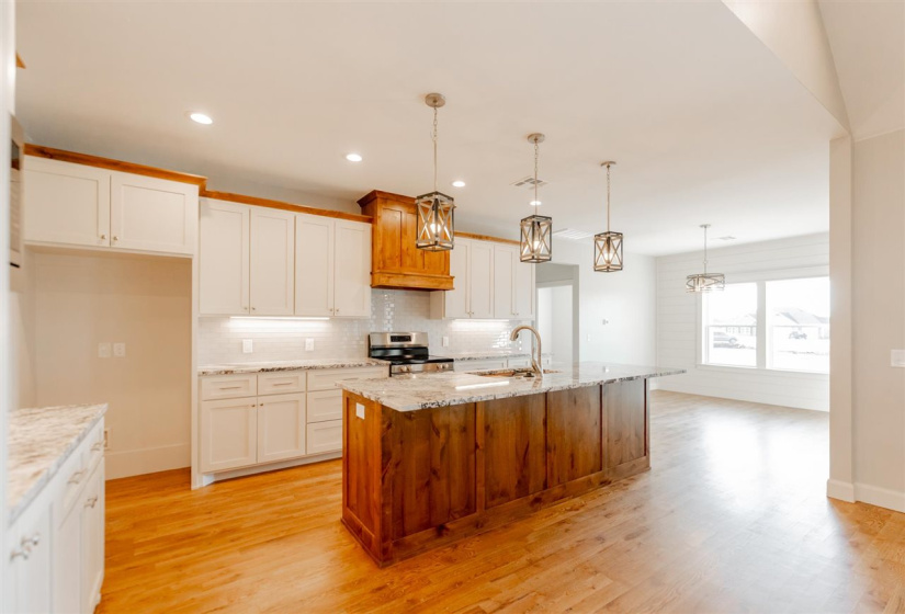 4 Bedrooms Bedrooms, 0 ,3 BathroomsBathrooms,Residential,Single Family,Bandera,1,133578