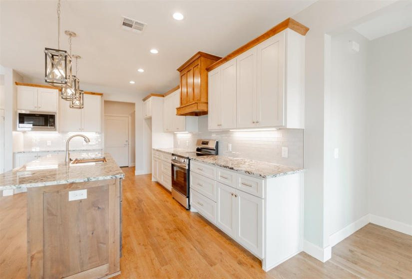 4 Bedrooms Bedrooms, 0 ,3 BathroomsBathrooms,Residential,Single Family,Bandera,1,133578