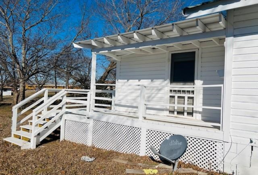 2 Bedrooms Bedrooms, 0 ,1 BathroomBathrooms,Residential,Single Family,E,1,133579