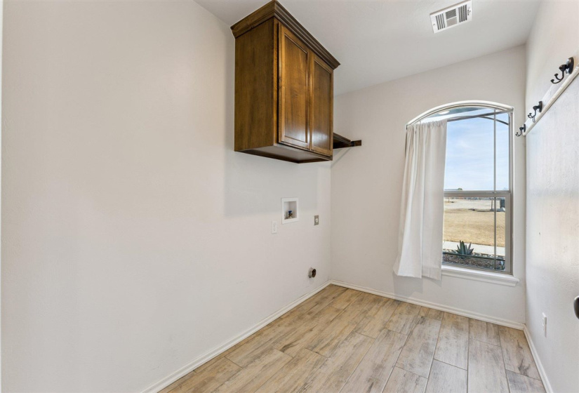 4 Bedrooms Bedrooms, 0 ,3 BathroomsBathrooms,Residential,Single Family,Iron Tire,1,133593