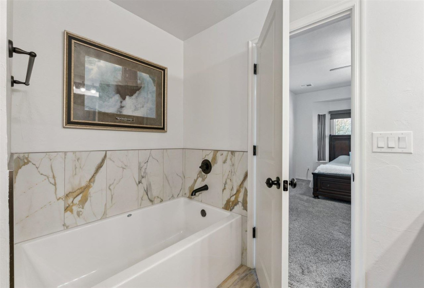 4 Bedrooms Bedrooms, 0 ,3 BathroomsBathrooms,Residential,Single Family,Iron Tire,1,133593