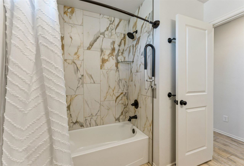 4 Bedrooms Bedrooms, 0 ,3 BathroomsBathrooms,Residential,Single Family,Iron Tire,1,133593