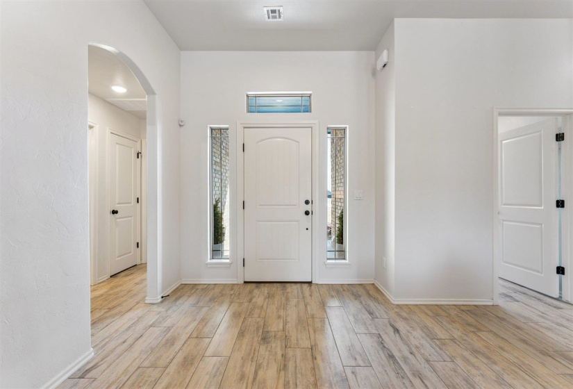 4 Bedrooms Bedrooms, 0 ,3 BathroomsBathrooms,Residential,Single Family,Iron Tire,1,133593