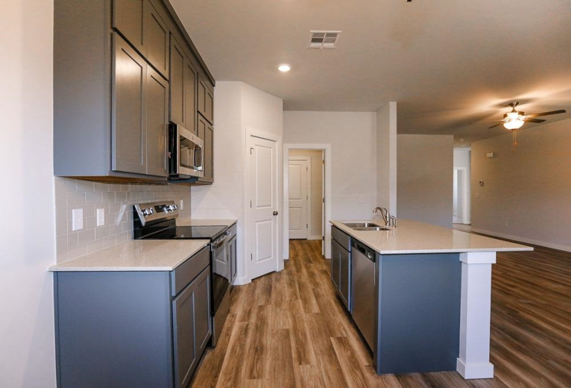 3 Bedrooms Bedrooms, 0 ,2 BathroomsBathrooms,Residential,Single Family,Wrangler Pass,1,133597