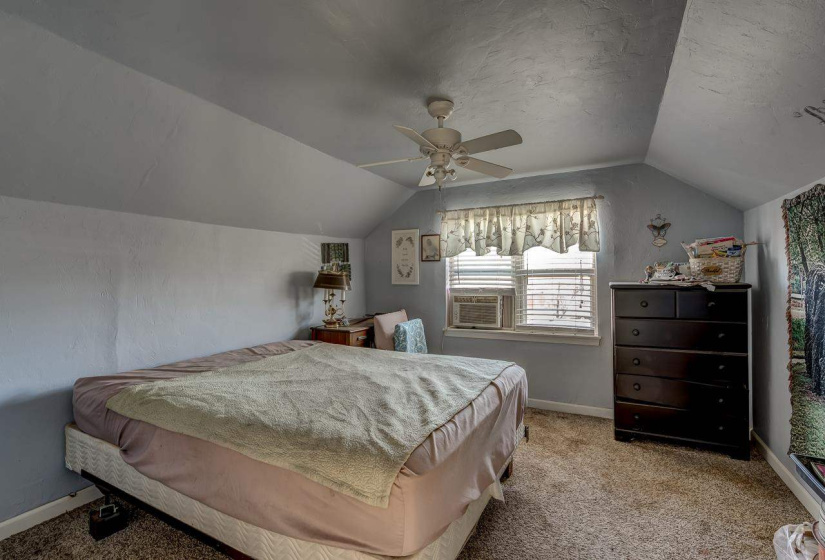 3 Bedrooms Bedrooms, 0 ,1 BathroomBathrooms,Residential,Single Family,1st,1.5,133599