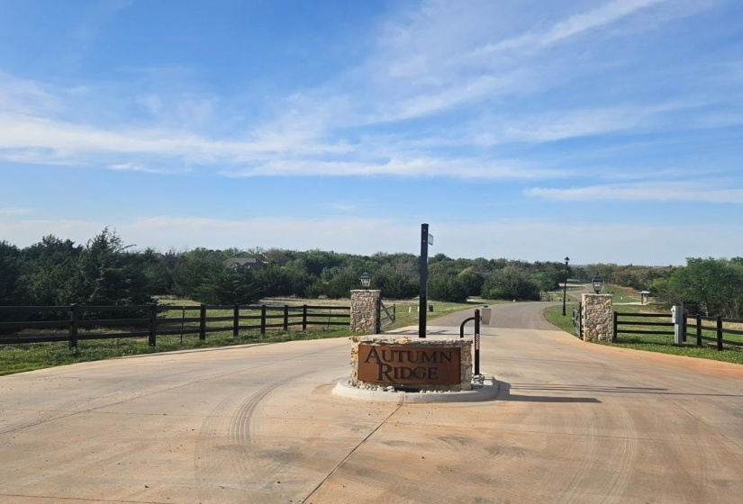 0 ,Lots/land,Platted,Cross Creek,0,133601