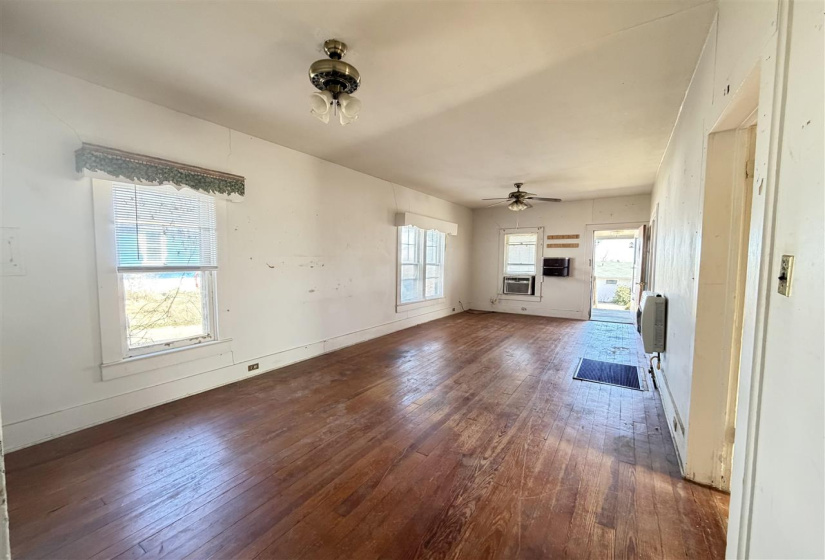 2 Bedrooms Bedrooms, 0 ,1 BathroomBathrooms,Residential,Single Family,Bristow,1,133600