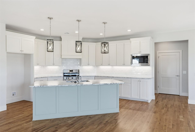 5 Bedrooms Bedrooms, 0 ,2 BathroomsBathrooms,Residential,Single Family,Brookwater Way,1,133607