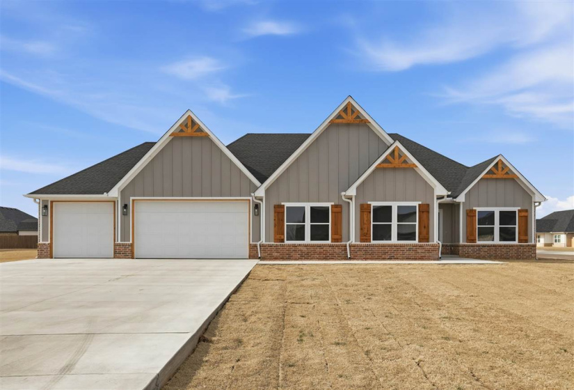 5 Bedrooms Bedrooms, 0 ,2 BathroomsBathrooms,Residential,Single Family,Brookwater Way,1,133607