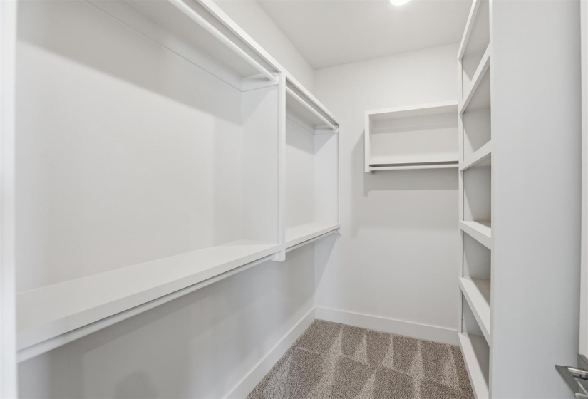 5 Bedrooms Bedrooms, 0 ,2 BathroomsBathrooms,Residential,Single Family,Brookwater Way,1,133607