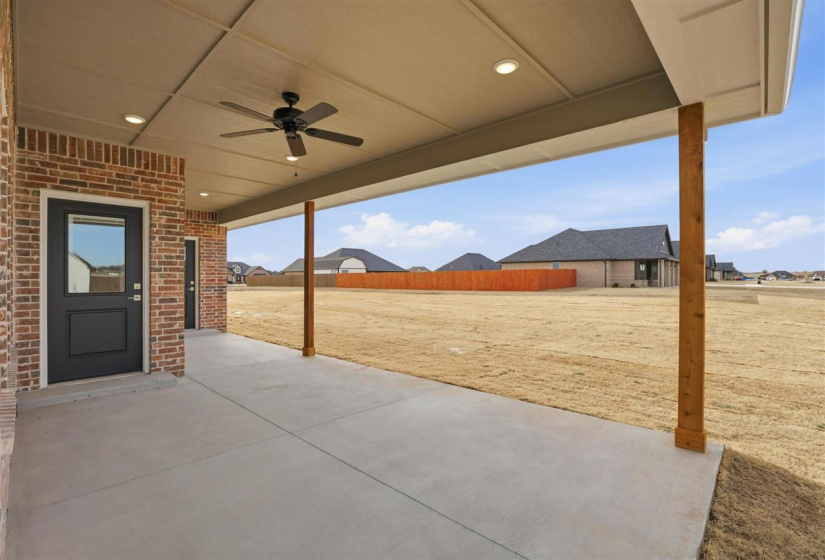 5 Bedrooms Bedrooms, 0 ,2 BathroomsBathrooms,Residential,Single Family,Brookwater Way,1,133607