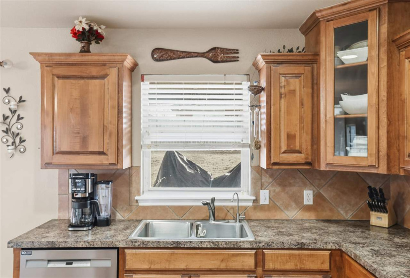 3 Bedrooms Bedrooms, 0 ,2 BathroomsBathrooms,Residential,Single Family,3rd,1,133608