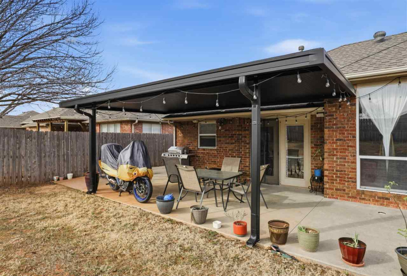 3 Bedrooms Bedrooms, 0 ,2 BathroomsBathrooms,Residential,Single Family,3rd,1,133608