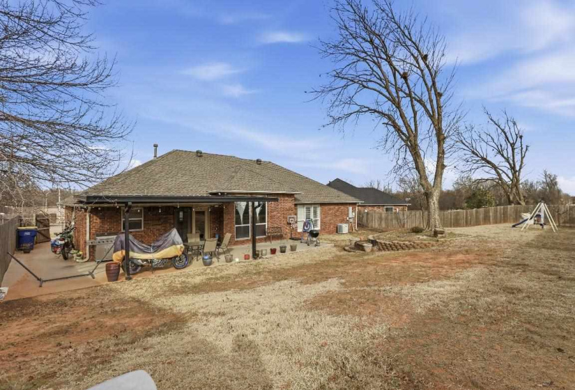 3 Bedrooms Bedrooms, 0 ,2 BathroomsBathrooms,Residential,Single Family,3rd,1,133608