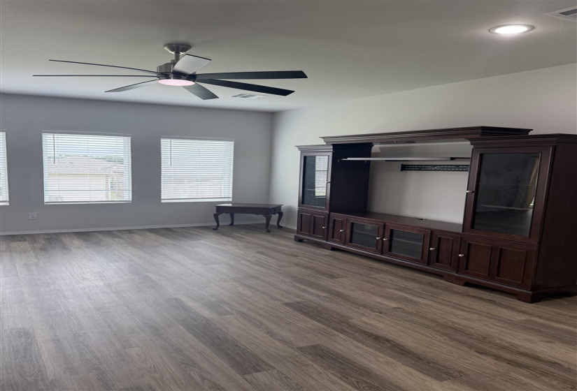 4 Bedrooms Bedrooms, 0 ,2 BathroomsBathrooms,Residential,Single Family,Appaloosa,2,133610