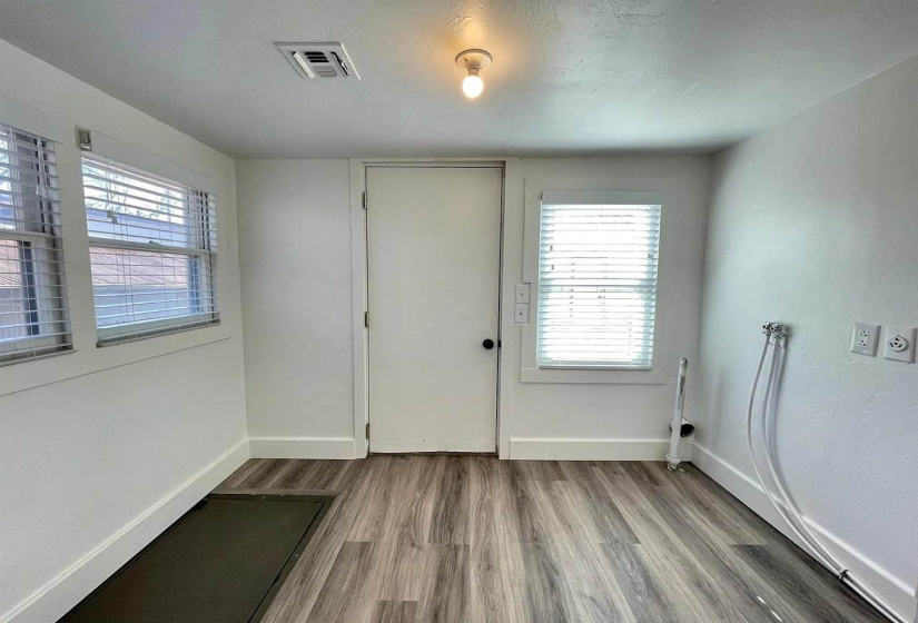 2 Bedrooms Bedrooms, 0 ,1 BathroomBathrooms,Residential,Single Family,Oak,1,133612